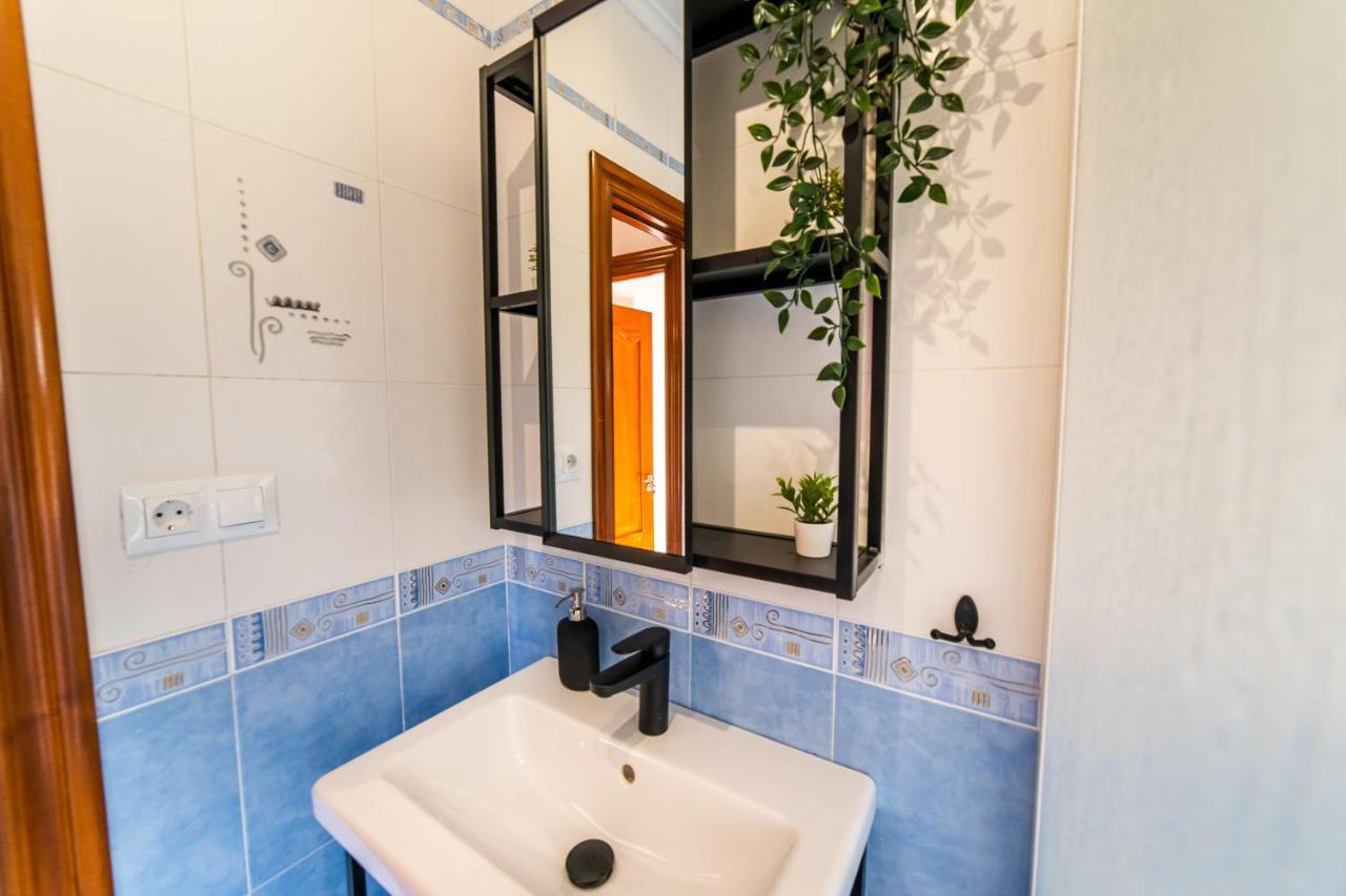 مبيت وإفطار أفيليس Casa Lopez المظهر الخارجي الصورة